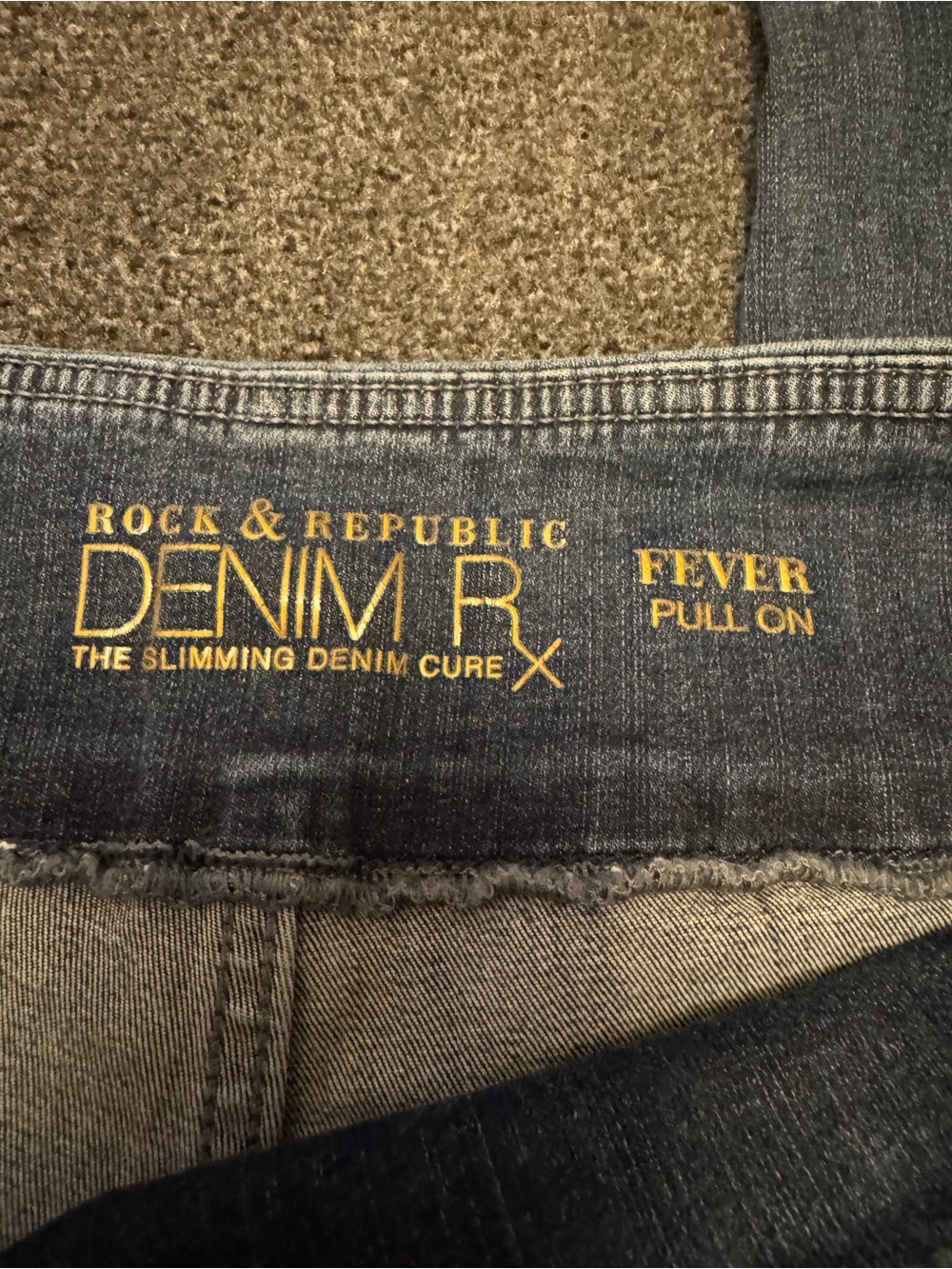 Rock & Republic Pull-On Distressed Jeans Jeggings Denim Rx Fever Blue 10M - Picture 4 of 13